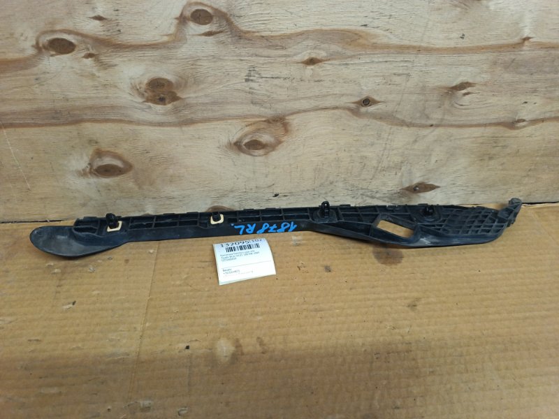 Крепление бампера Toyota Wish ZGE21 3ZR-FAE 2009 заднее левое (б/у)