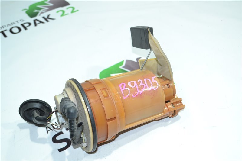 Бензонасос Toyota Fielder ZZE122 2002 (б/у)