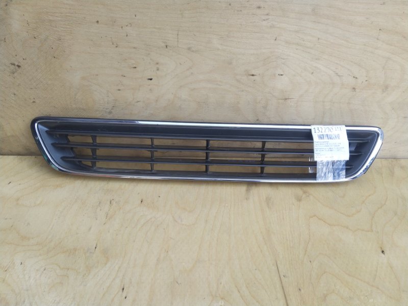 Решетка радиатора Toyota Windom MCV21 2MZFE 1999 (б/у)