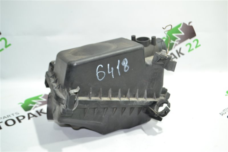 Корпус воздушного фильтра Toyota Fielder NZE124 1NZ-FE 2005 (б/у)