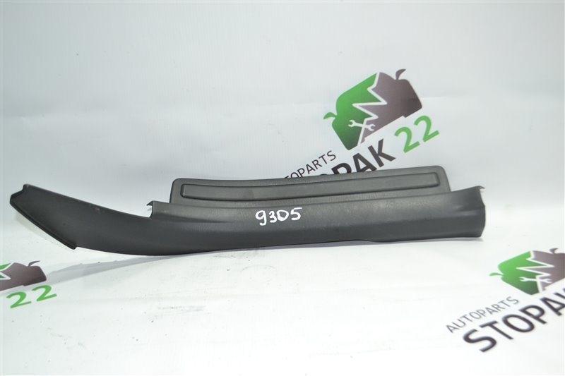 Накладка на порог Toyota Fielder ZZE122 2002 задняя левая (б/у)