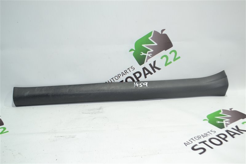 Накладка на порог Toyota Fielder NZE121 2003 передняя правая (б/у)