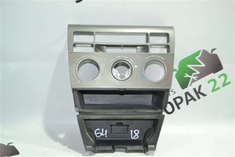 Консоль климат-контроля Toyota Fielder NZE124 1NZ-FE 2005 (б/у)