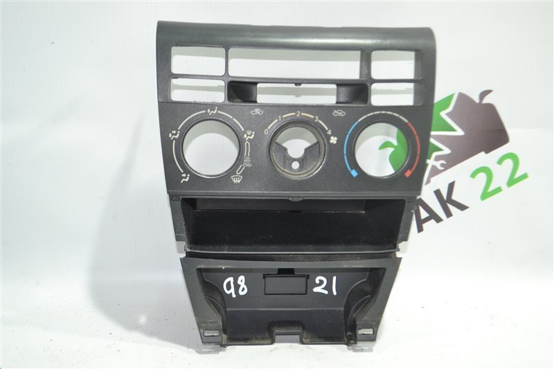 Консоль климат-контроля Toyota Fielder NZE121 1NZ 2002 (б/у)