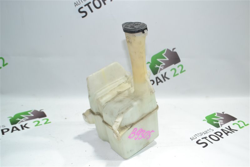Бачок омывателя Toyota Fielder ZZE122 2002 (б/у)