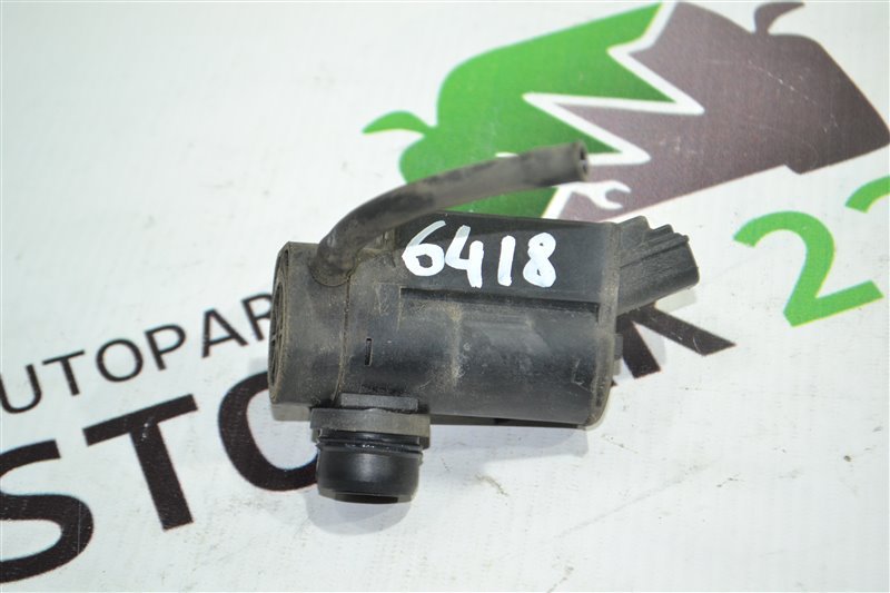 Бачок омывателя Toyota Fielder NZE124 1NZ-FE 2005 (б/у)