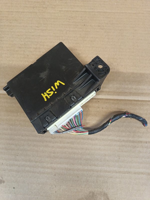 Блок управления климат-контролем Toyota Wish ZGE21 3ZR-FAE 2009 (б/у) Блок управления климат-контролем Toyota Wish ZGE21 3ZR-FAE 2009 (б/у)