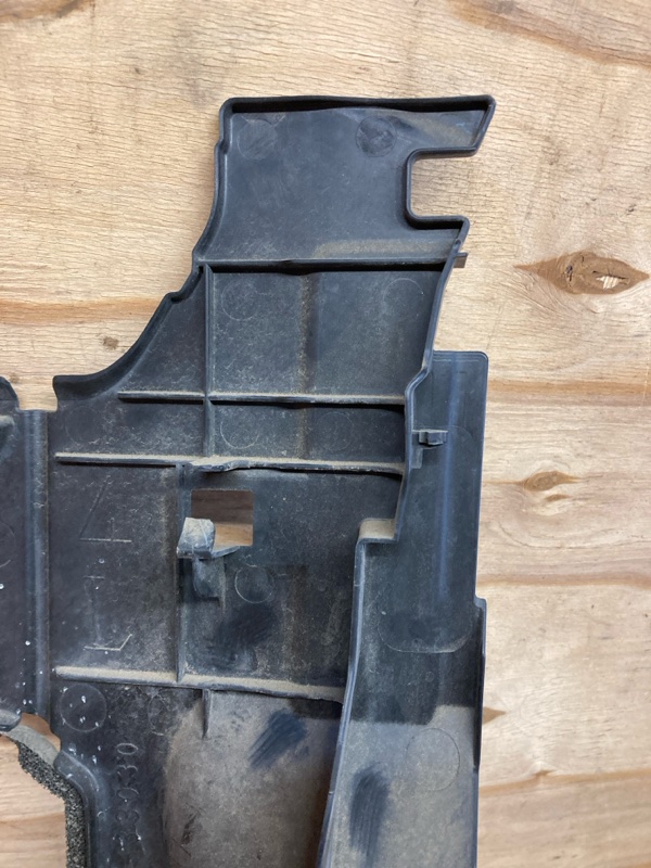 Защита радиатора Toyota Camry ACV45 2AZ-FE 2006 левая (б/у) Защита радиатора Toyota Camry ACV45 2AZ-FE 2006 левая (б/у)