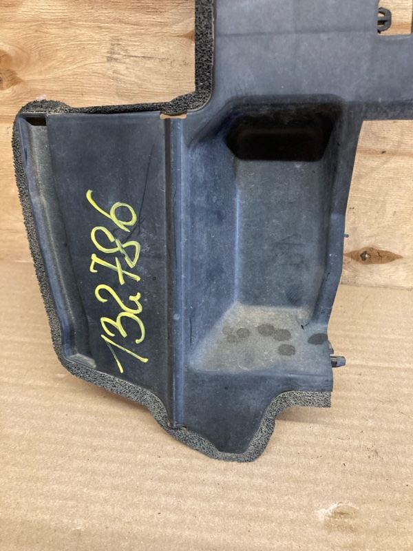 Защита радиатора Toyota Camry ACV45 2AZ-FE 2006 правая (б/у) Защита радиатора Toyota Camry ACV45 2AZ-FE 2006 правая (б/у)