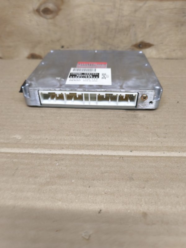 Компьютер Toyota Vista Ardeo SV50 3S-FSE 1999 (б/у) Компьютер Toyota Vista Ardeo SV50 3S-FSE 1999 (б/у)