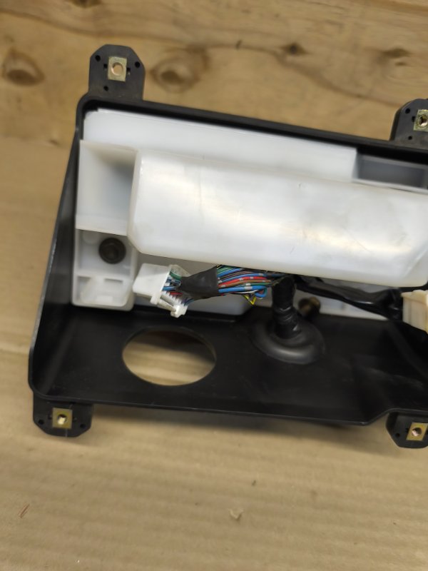 Корпус блока управления ДВС Toyota Vista Ardeo SV50 3S-FSE 1999 (б/у) Корпус блока управления ДВС Toyota Vista Ardeo SV50 3S-FSE 1999 (б/у)