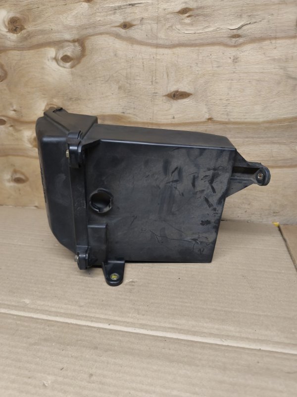 Корпус блока управления ДВС Toyota Vista Ardeo SV50 3S-FSE 1999 (б/у) Корпус блока управления ДВС Toyota Vista Ardeo SV50 3S-FSE 1999 (б/у)