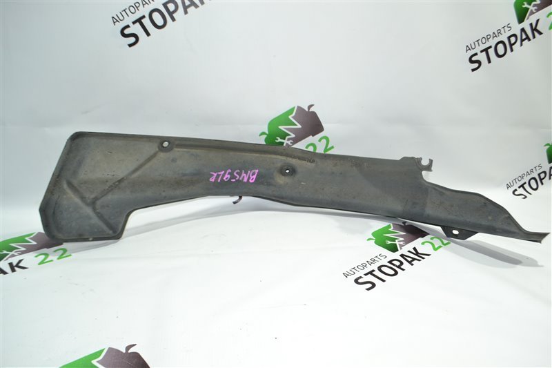 Защита горловины топливного бака Toyota Fielder NZE121 2003 (б/у)