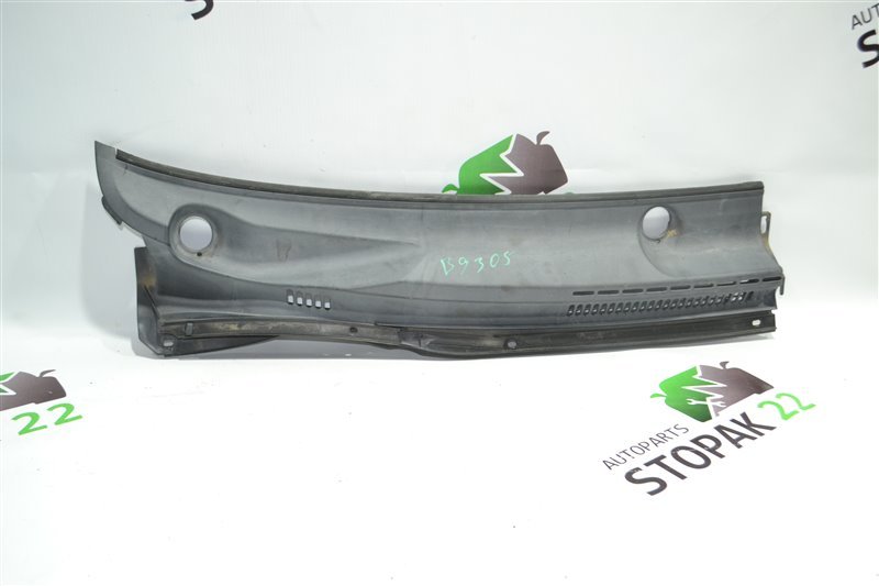 Решетка под дворники Toyota Fielder ZZE122 2002 правая (б/у)