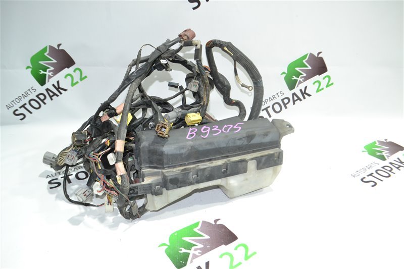 Блок предохранителей Toyota Fielder ZZE122 2002 (б/у)