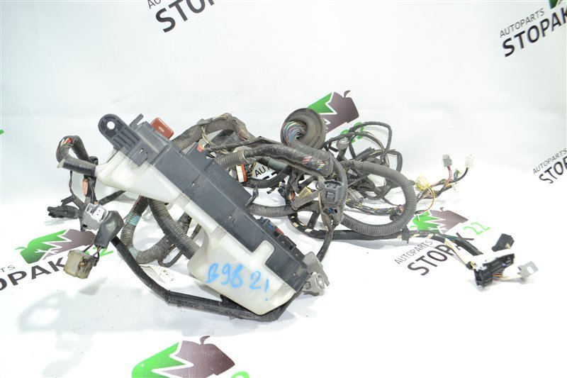 Блок предохранителей Toyota Fielder NZE121 1NZ 2002 (б/у)