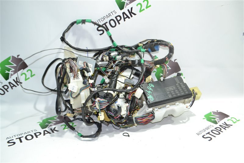 Проводка под торпеду Toyota Fielder NZE124 1NZ-FE 2005 (б/у)