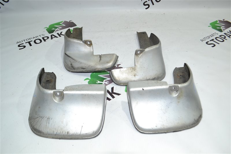 Брызговики комплект Toyota Corolla NZE121 1NZ 2002 (б/у)