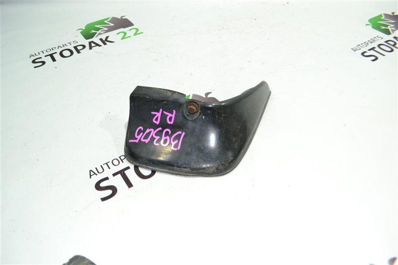 Брызговик Toyota Fielder ZZE122 2002 задний правый (б/у)