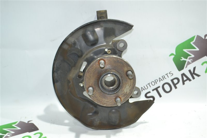 Ступица Toyota Corolla NZE124 1NZ 2005 передняя правая (б/у)