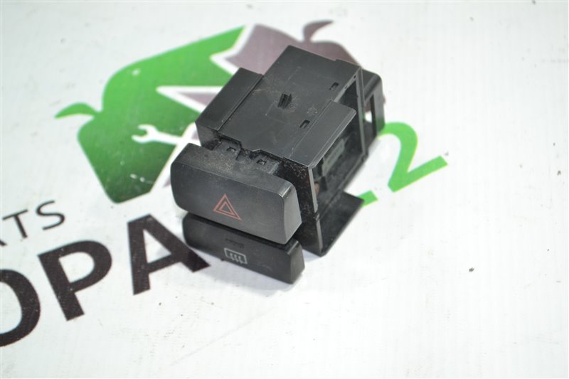 Кнопка аварийки Toyota Corolla NZE121 1NZ-FE 2001 (б/у)