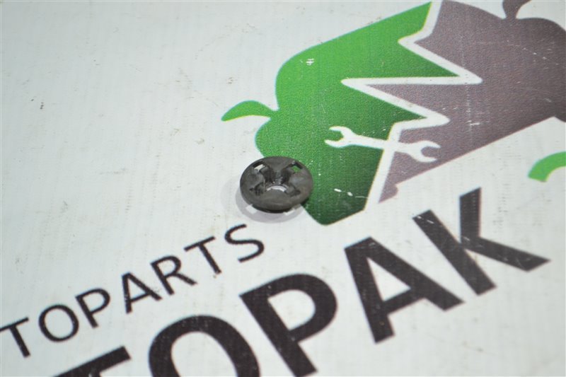 Кронштейн опоры капота Toyota Fielder NZE121 2003 (б/у)