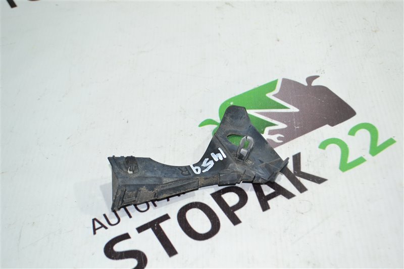Крепление бампера Toyota Fielder NZE121 2003 переднее правое (б/у)