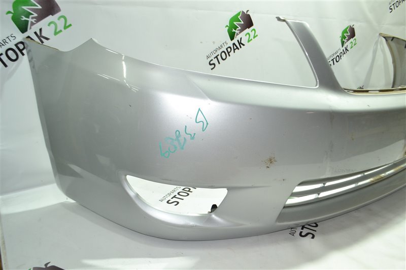 Бампер Toyota Corolla NZE121 1NZ 2004 передний (б/у) Бампер Toyota Corolla NZE121 1NZ 2004 передний (б/у)