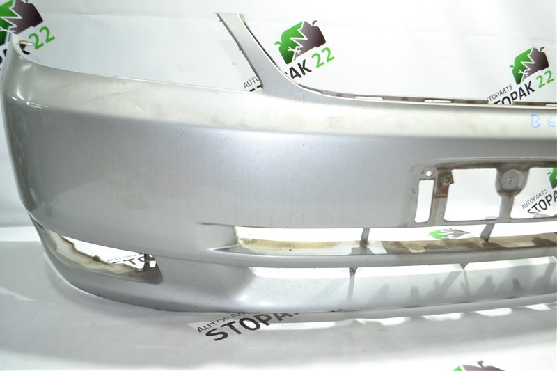 Бампер Toyota Corolla NZE121 1NZ 2002 передний (б/у) Бампер Toyota Corolla NZE121 1NZ 2002 передний (б/у)