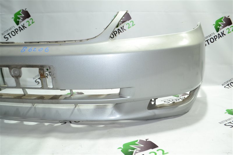 Бампер Toyota Corolla NZE121 1NZ 2002 передний (б/у) Бампер Toyota Corolla NZE121 1NZ 2002 передний (б/у)