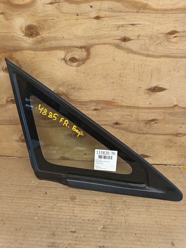 Стекло Mazda Premacy CP8W FP 2003 правое (б/у)