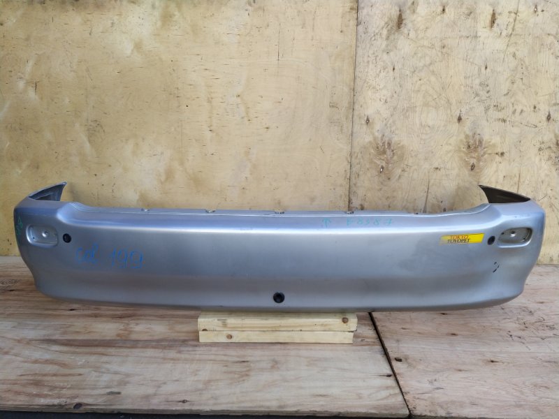 Бампер Toyota Ipsum SXM10 3SFE 2000 задний (б/у)