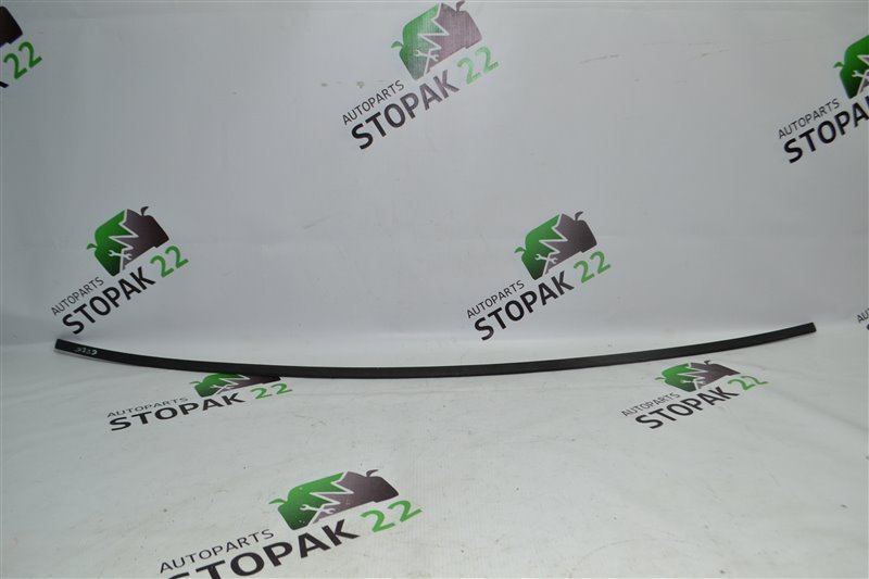 Молдинг на крышу Toyota Corolla NZE121 1NZ 2002 правый (б/у)