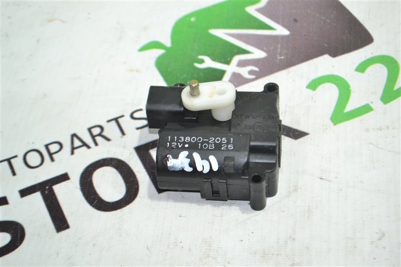 Сервопривод заслонок печки Toyota Corolla NZE124 1NZ-FE 2000 (б/у)