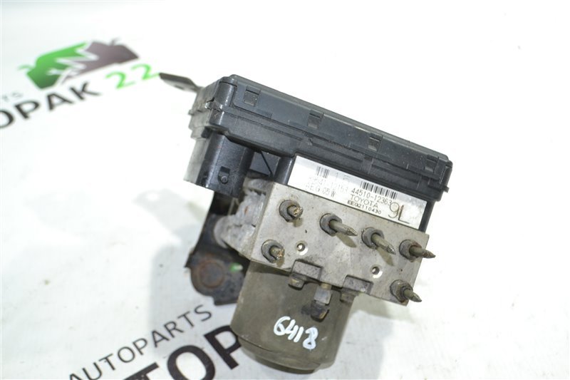Блок abs Toyota Fielder NZE124 1NZ-FE 2005 (б/у)