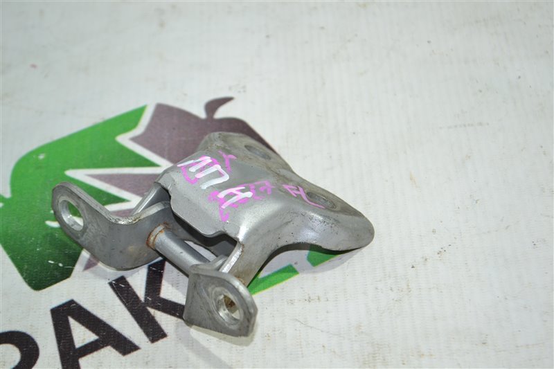 Петля двери нижняя Toyota Corolla NZE121 1NZ 2001 передняя левая (б/у)