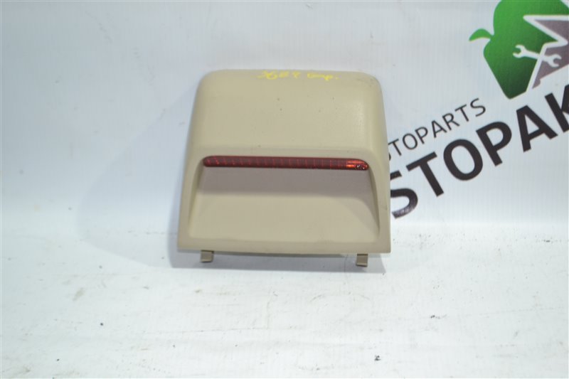 Стоп-сигнал Toyota Corolla NZE124 2002 (б/у)