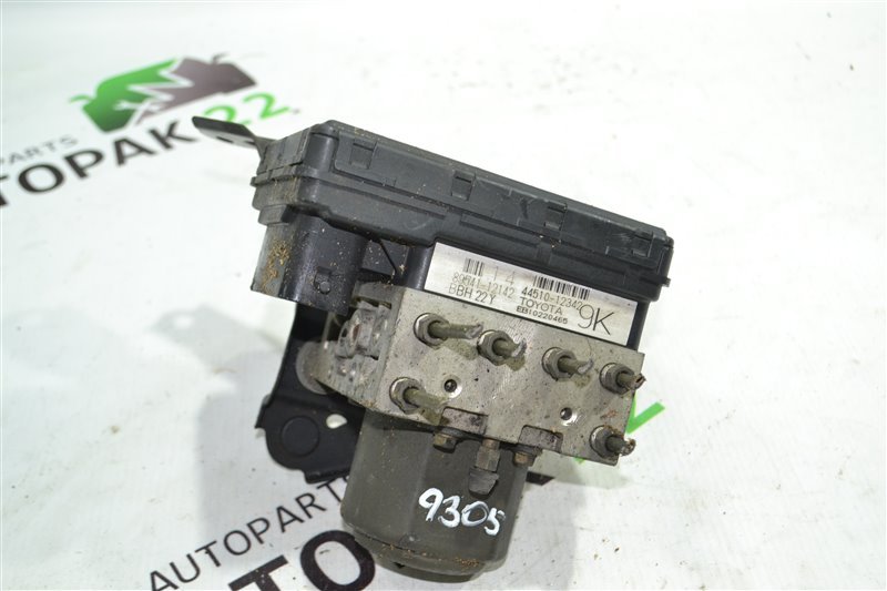 Блок abs Toyota Fielder ZZE122 1ZZ 2002 (б/у)