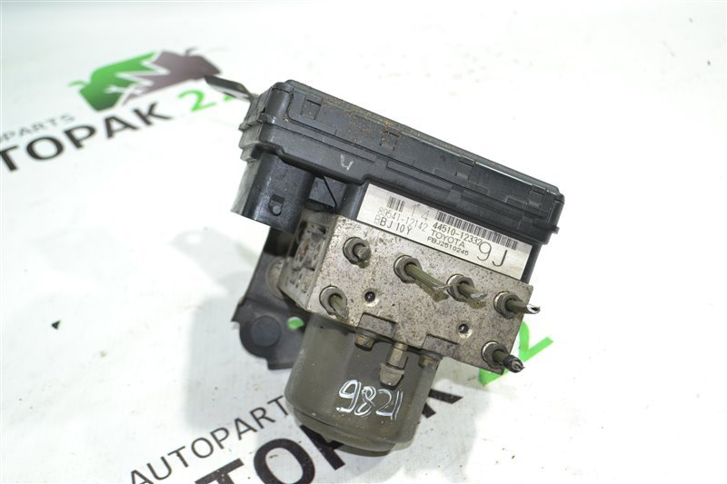 Блок abs Toyota Fielder NZE121 1NZ 2002 (б/у)