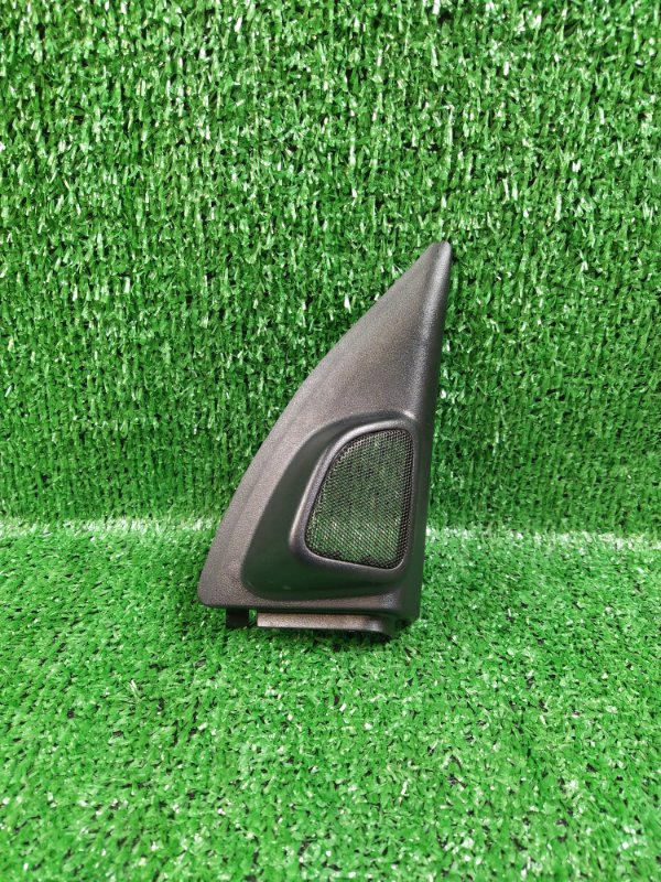 Уголок двери Toyota Camry Gracia SXV20 5SFE 2000 передний правый (б/у)