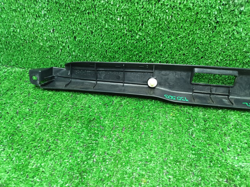 Накладка замка багажника Toyota Carina AT212 5AFE 1998 (б/у) Накладка замка багажника Toyota Carina AT212 5AFE 1998 (б/у)
