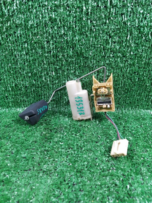 Датчик уровня топлива Toyota Camry Gracia SXV20 5SFE 2000 (б/у)