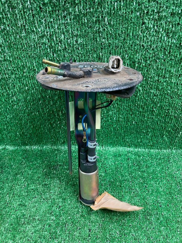 Бензонасос Suzuki Escudo TL52W J20A 2004 (б/у) Бензонасос Suzuki Escudo TL52W J20A 2004 (б/у)