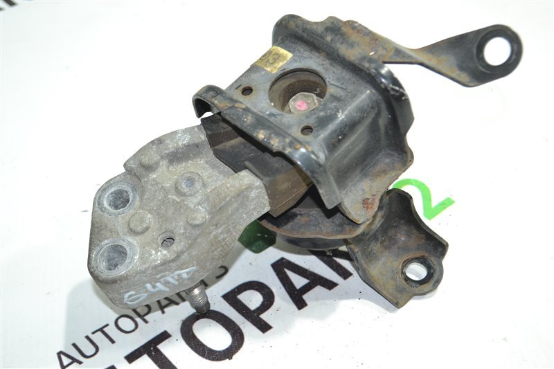 Подушка двигателя Toyota Fielder NZE124 1NZ-FE 2005 правая (б/у) Подушка двигателя Toyota Fielder NZE124 1NZ-FE 2005 правая (б/у)