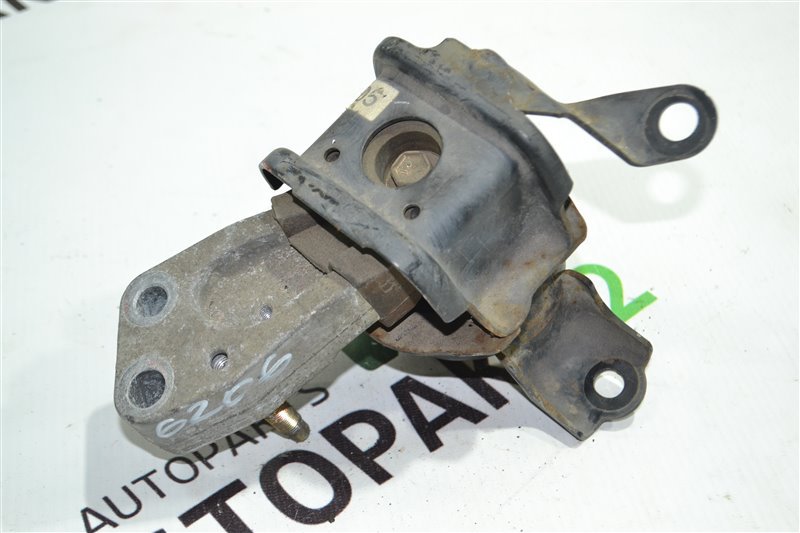 Подушка двигателя Toyota Corolla NZE121 1NZ 2002 правая (б/у) Подушка двигателя Toyota Corolla NZE121 1NZ 2002 правая (б/у)