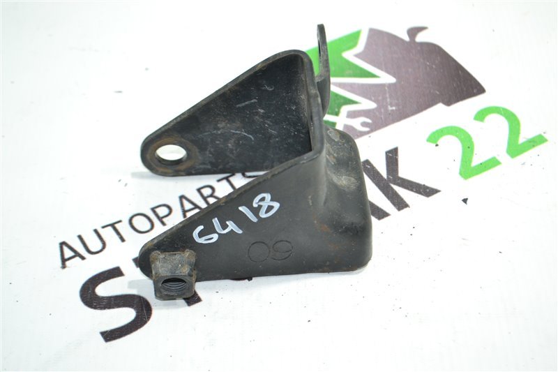 Кронштейн опоры ДВС Toyota Fielder NZE124 1NZ-FE 2005 задний (б/у) Кронштейн опоры ДВС Toyota Fielder NZE124 1NZ-FE 2005 задний (б/у)