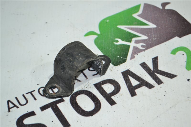 Крепление стабилизатора Toyota Fielder NZE124 1NZ-FE 2005 переднее (б/у) Крепление стабилизатора Toyota Fielder NZE124 1NZ-FE 2005 переднее (б/у)