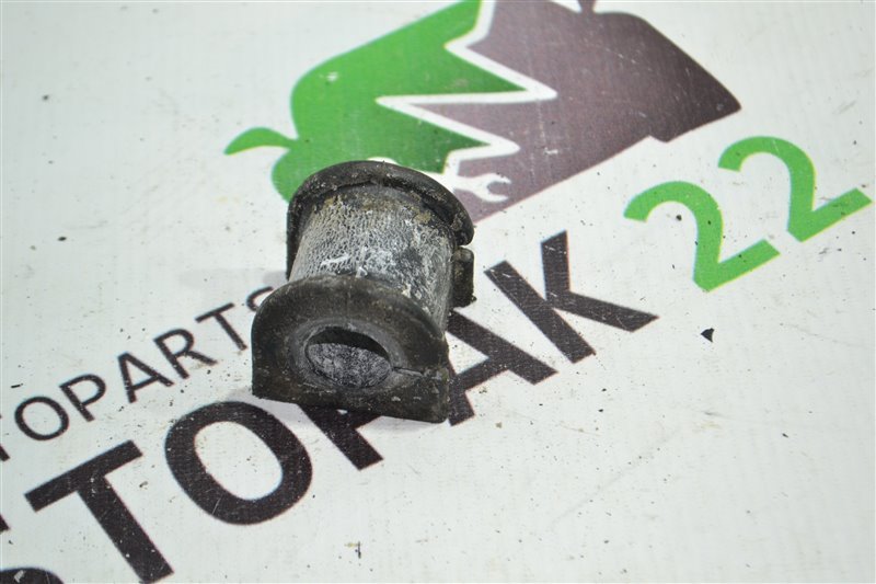 Втулка стабилизатора Toyota Corolla NZE121 1NZ 2004 передняя (б/у) Втулка стабилизатора Toyota Corolla NZE121 1NZ 2004 передняя (б/у)