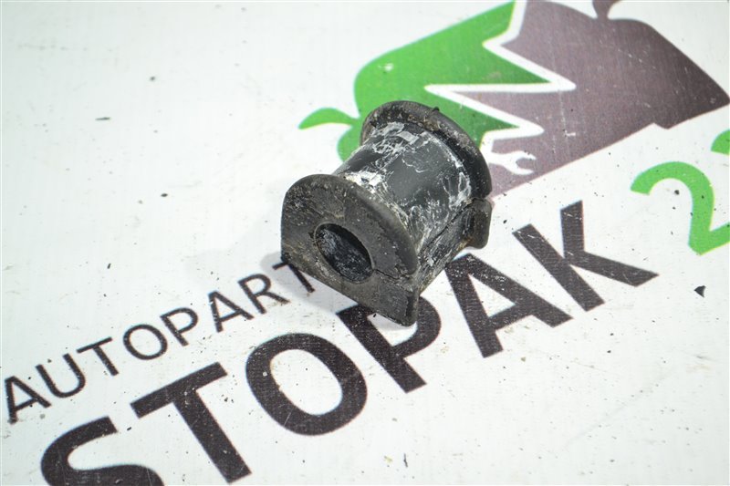 Втулка стабилизатора Toyota Fielder NZE121 1NZ 2002 передняя (б/у)