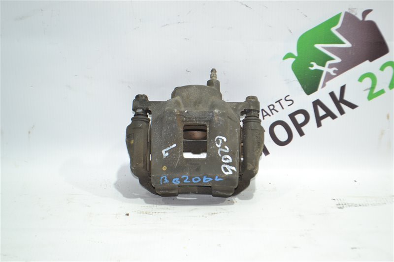 Суппорт Toyota Corolla NZE121 1NZ 2002 передний левый (б/у) Суппорт Toyota Corolla NZE121 1NZ 2002 передний левый (б/у)